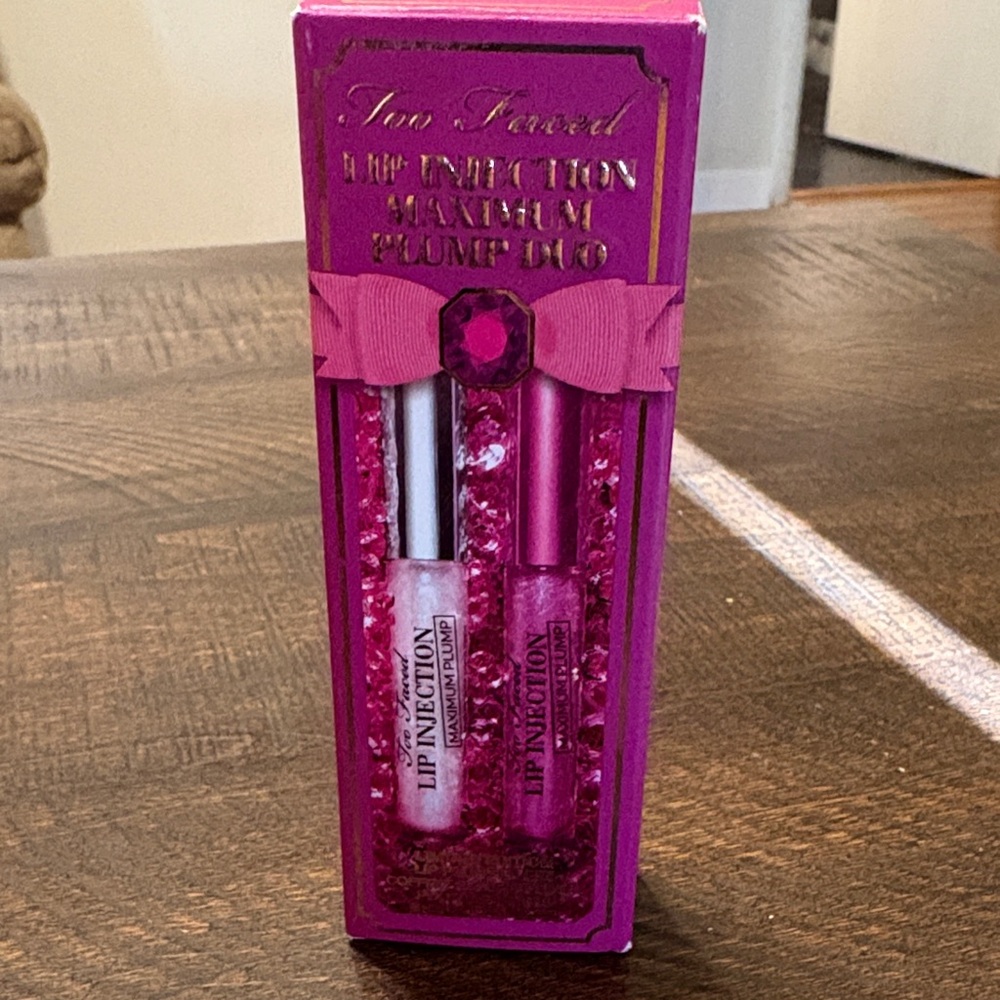Too Faced Lip Injection Maximum Plump Duo